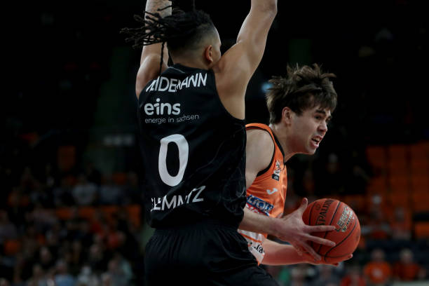 队的球迷终 队的球迷终